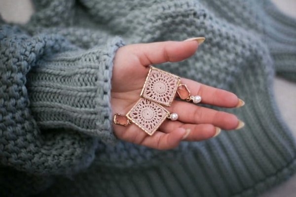 Boucles d'oreilles médicales : Sélection et conseils