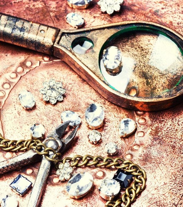 Bijoux et pendentifs métatron en or et argent : lesquels vous conviennent le mieux ?