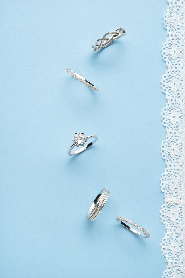 Découvrez votre bague en argent pour femme idéale